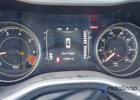 2014 Jeep Cherokee Latitude из США, поврежденный, VIN 1C4PJMCB5EW185733